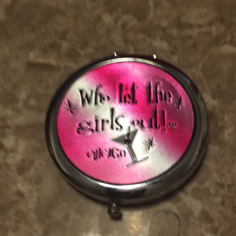 Cute compact mirror